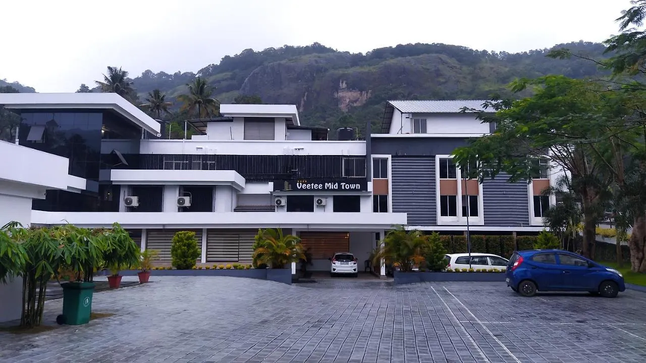 Veetee Mid Town Hotel Kallar Vattiyar