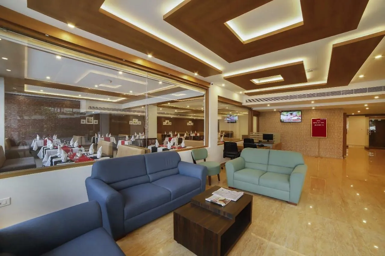 Veetee Mid Town Hotel Kallar Vattiyar
